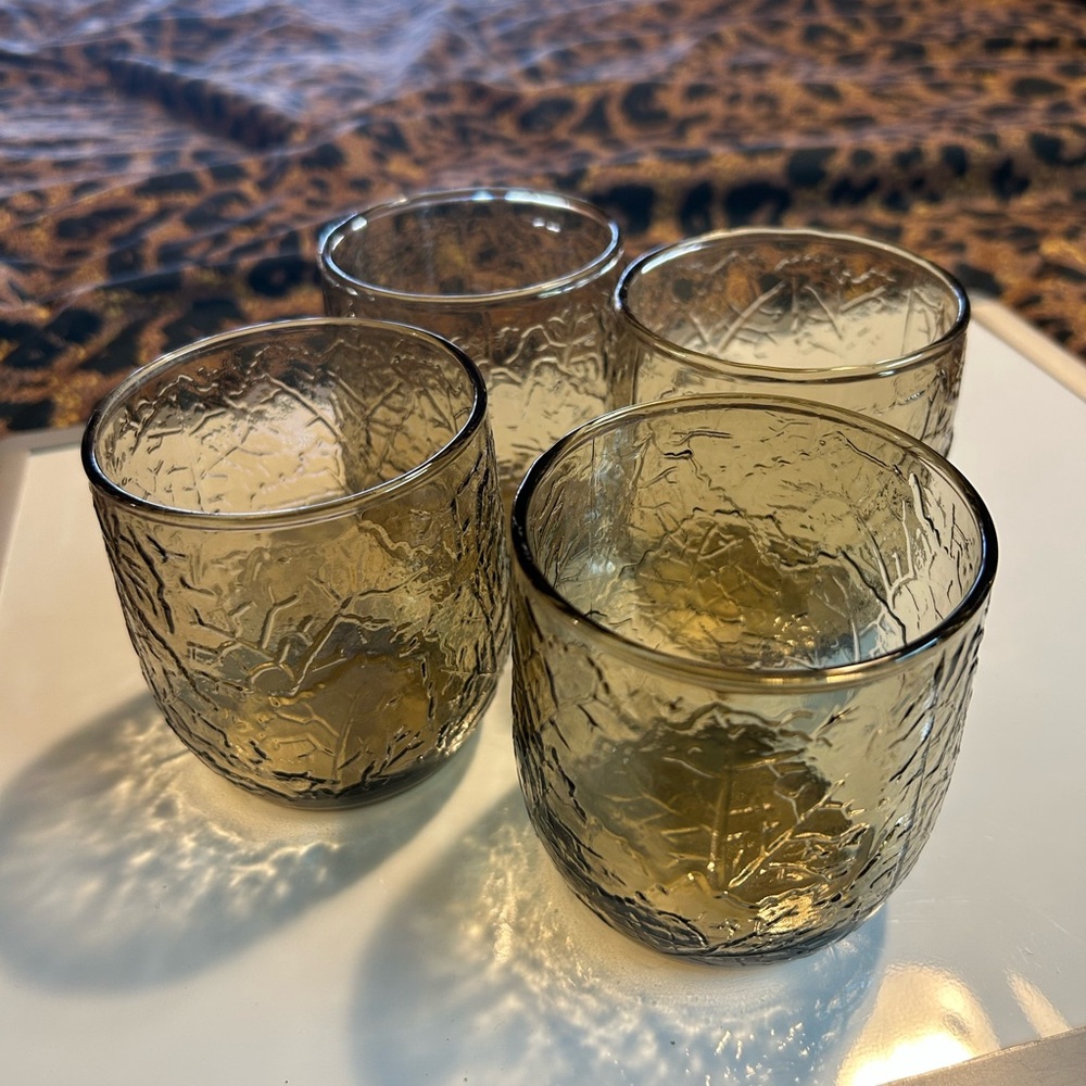 Vtg Anchor Hocking 4 Glasses spicy brown textured leaf embossed design